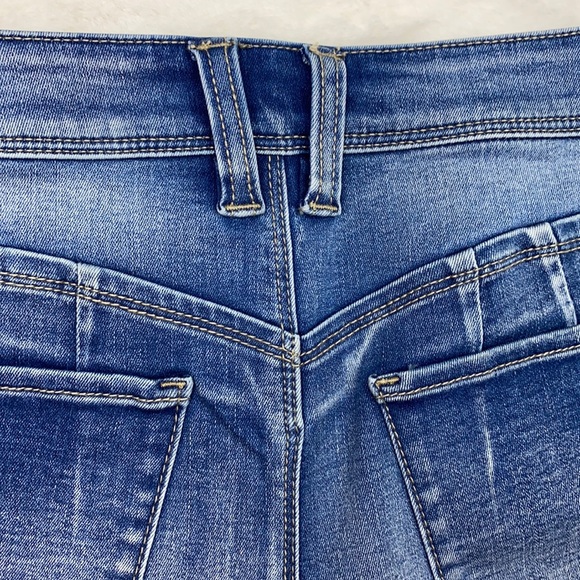 Jean distressed blue stretch shorts - Picture 10 of 16